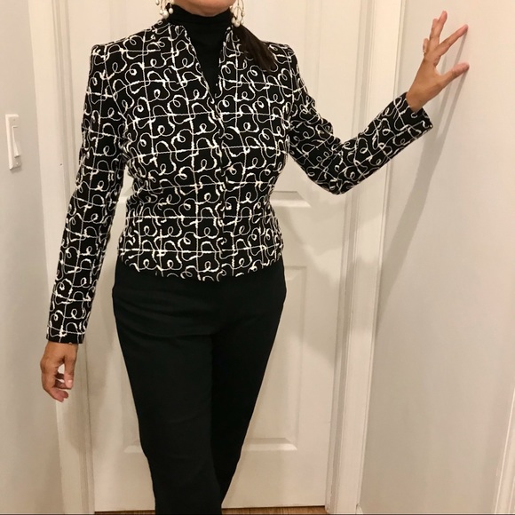 Vintage Neiman Marcus black and white wool swirl design cropped jacket. Size 4 - Picture 1 of 11